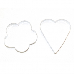 Kaksi isoa leivonnaista - kukka + sydän - 